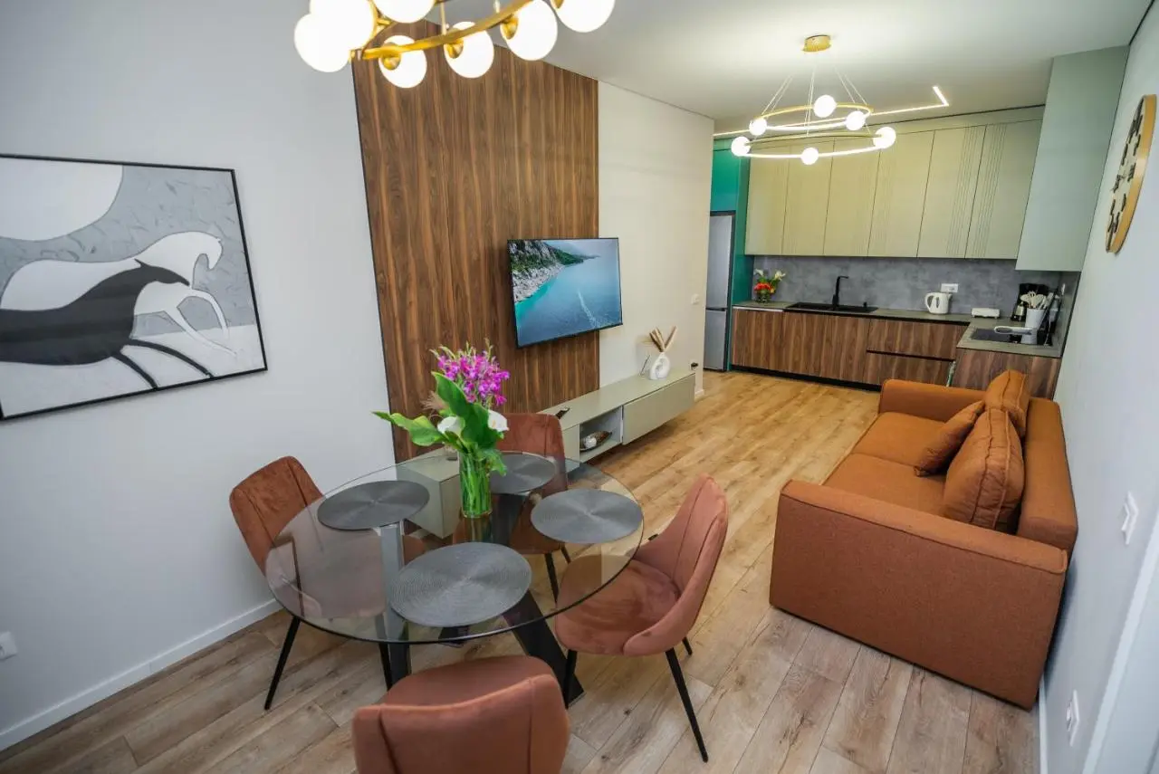 Home Select Tirana 6