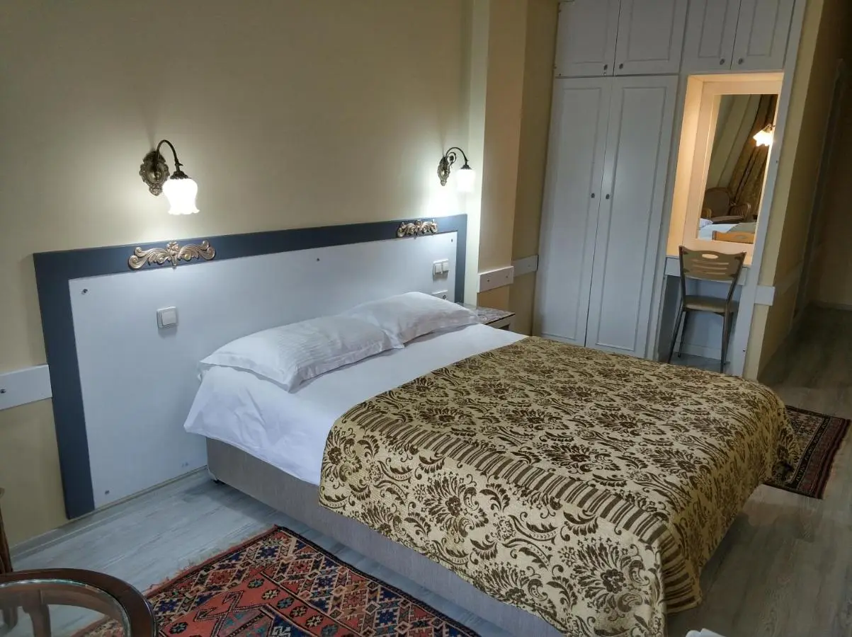 Hali Hotel