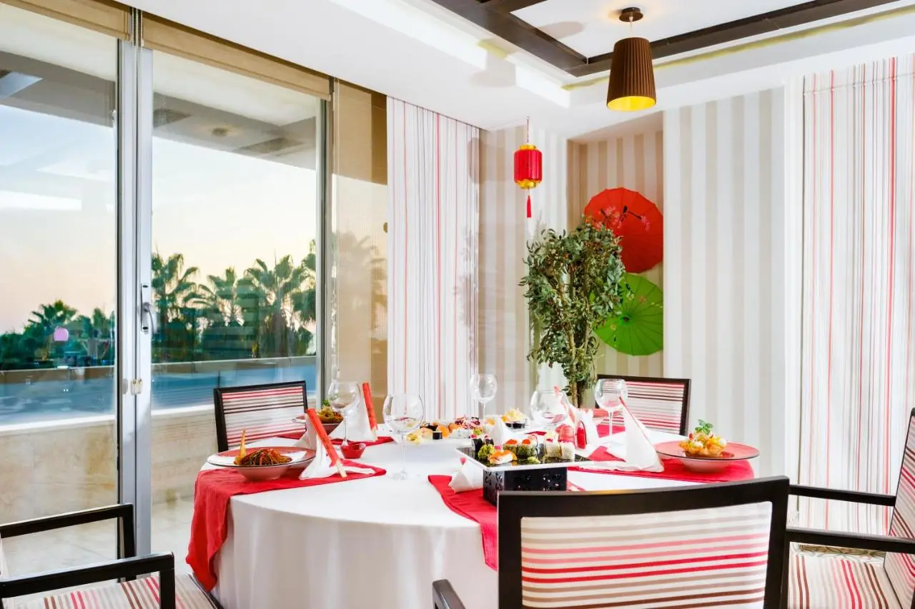 Royal Garden Beach Hotel