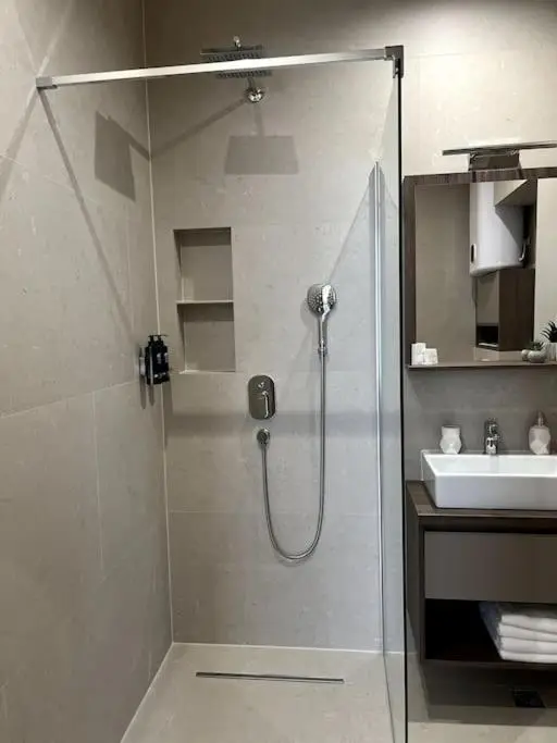 Rina Apartments