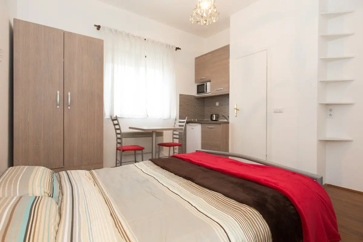 Stylish Studio Apt Centre/Old Town