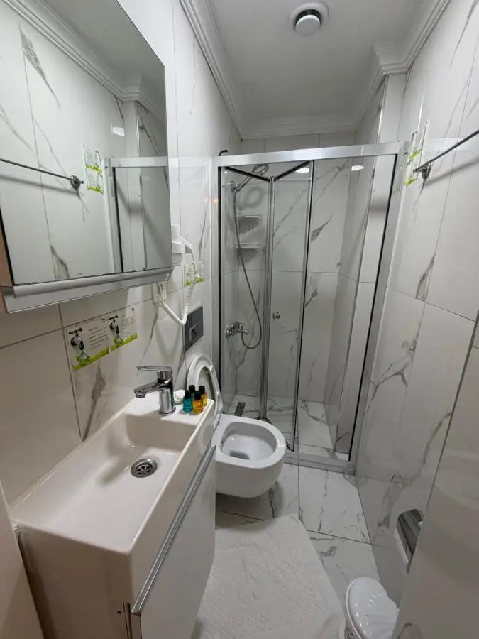 VERSECA HOTEL