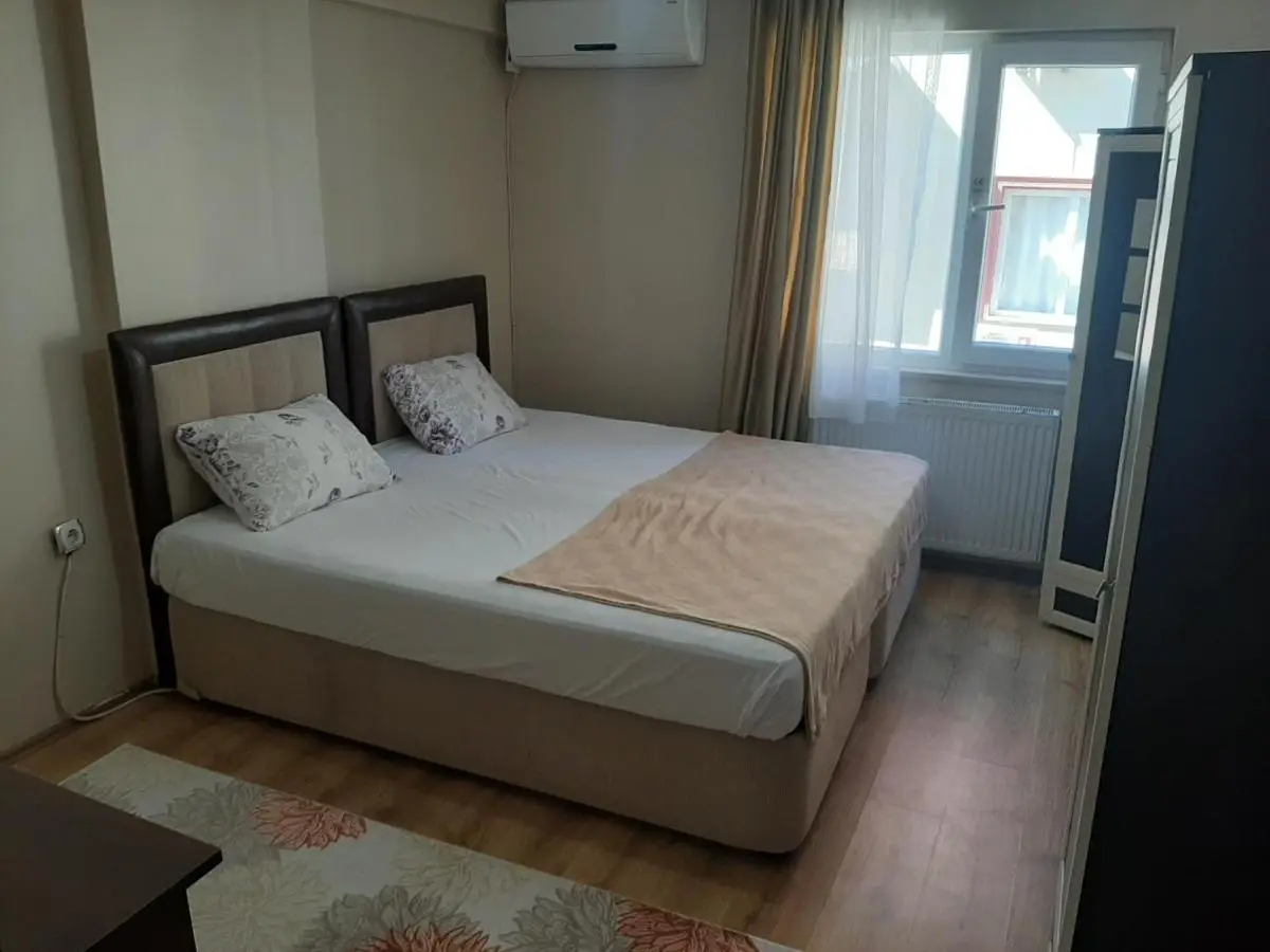 Menekşe Apart 1