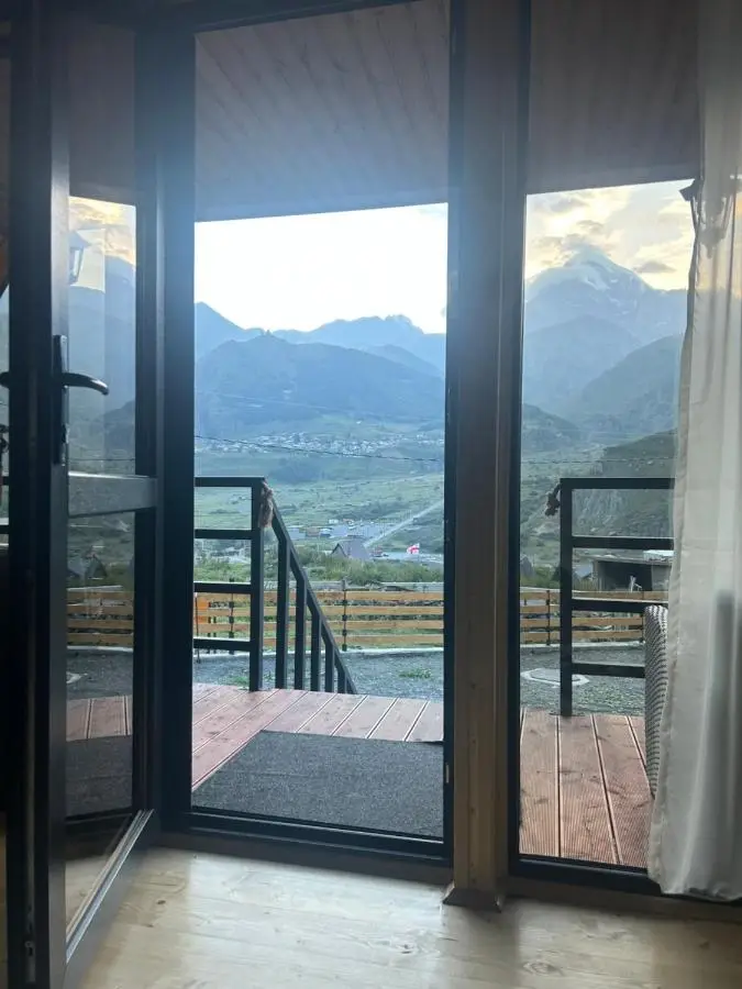 Kazbegi cottage kide- ყაზბეგში კოტეჯი კიდე