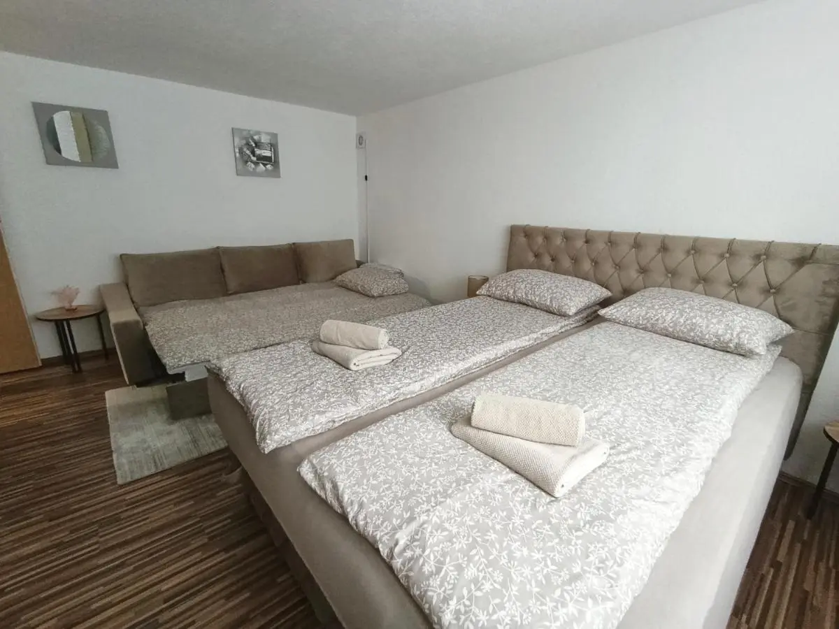Apartman 4A