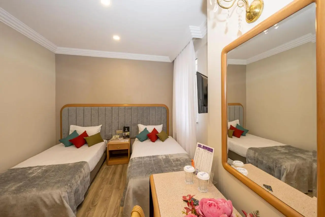 Grand Anka Hotel