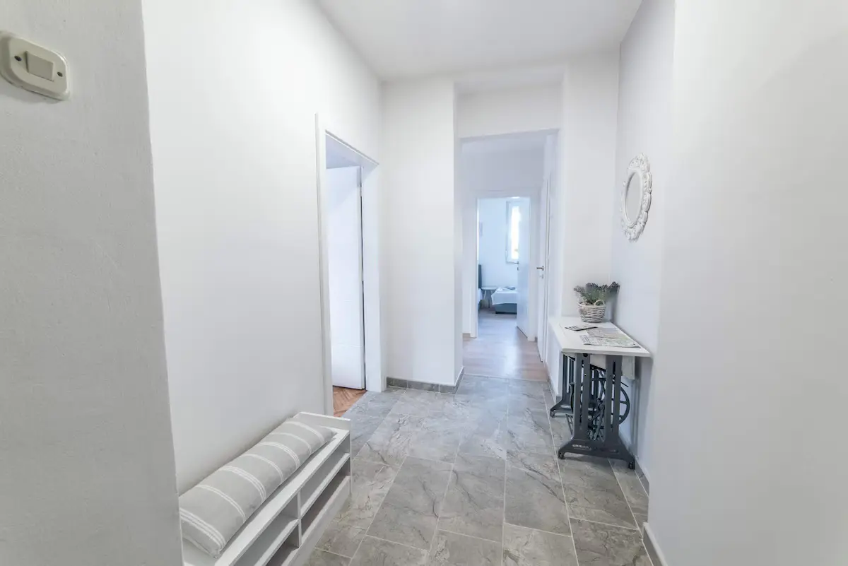 Comfortable new central city Apartment