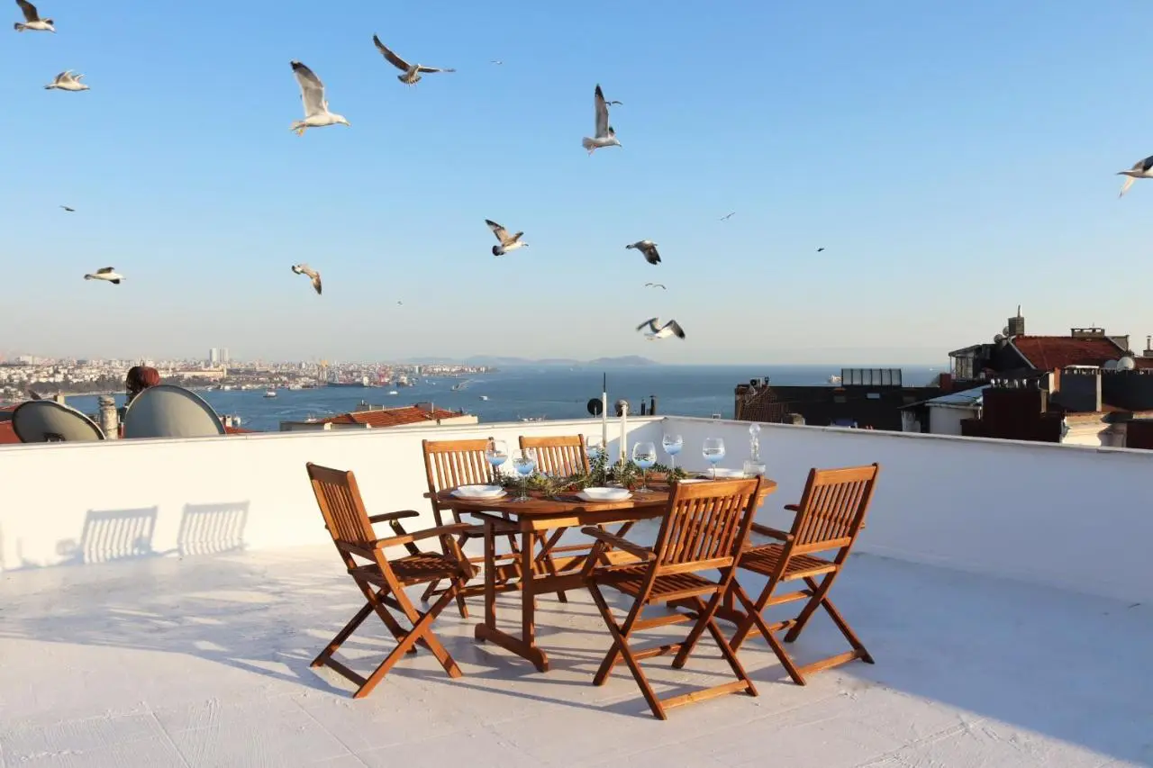 Cihangir VAV Suites