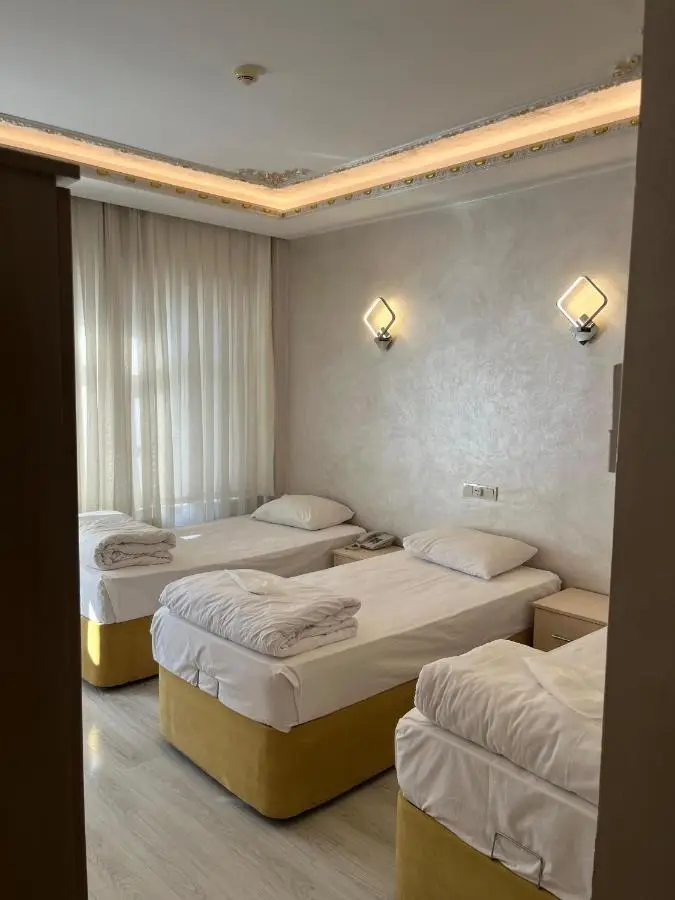 Adil Konak Hotel