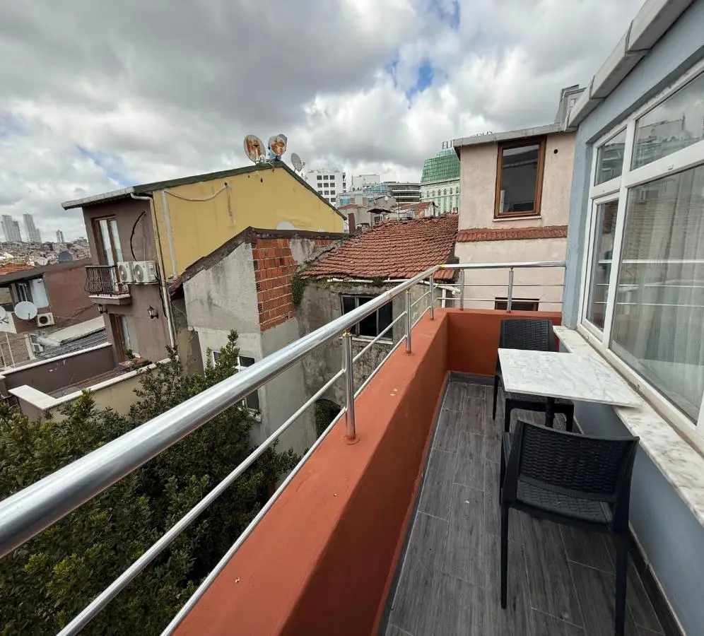 Unique Suite Hotel