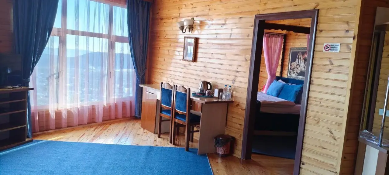 Kungut Hotel & Restaurant