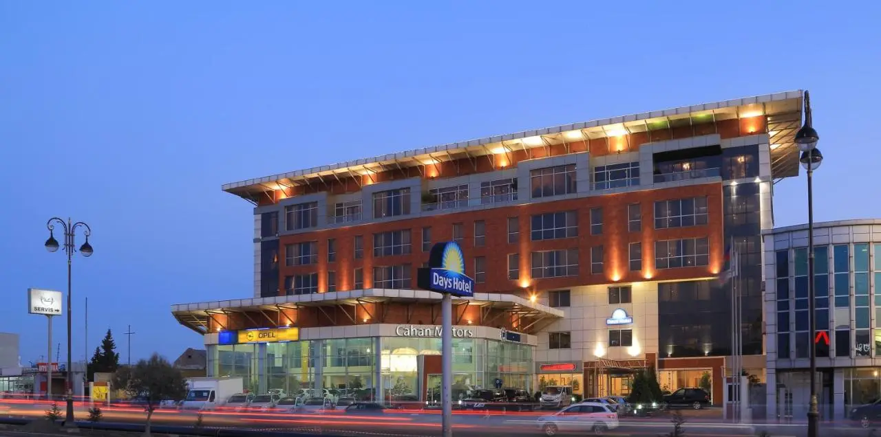 Days Hotel By Wyndham Baku