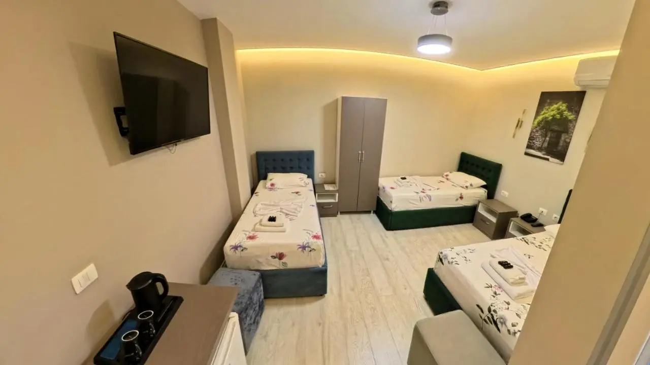 London Restaurant Hotel