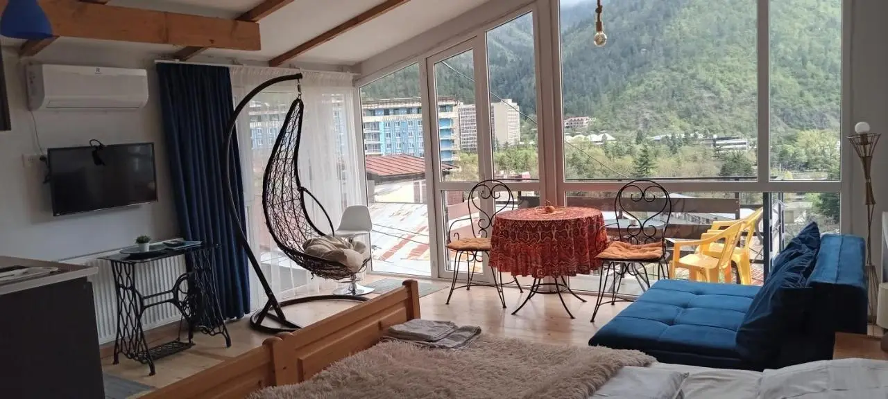 Tamara's apartment