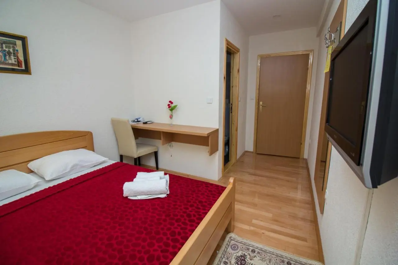 Hotel Piramida Sunca