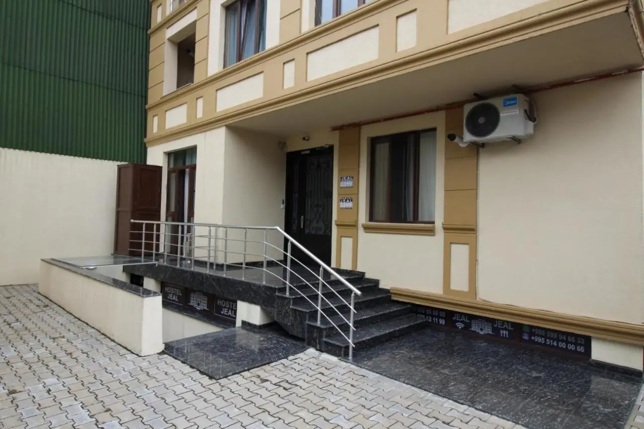 Hostel Jeal