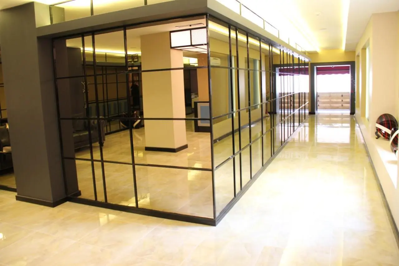 Airport Residence
