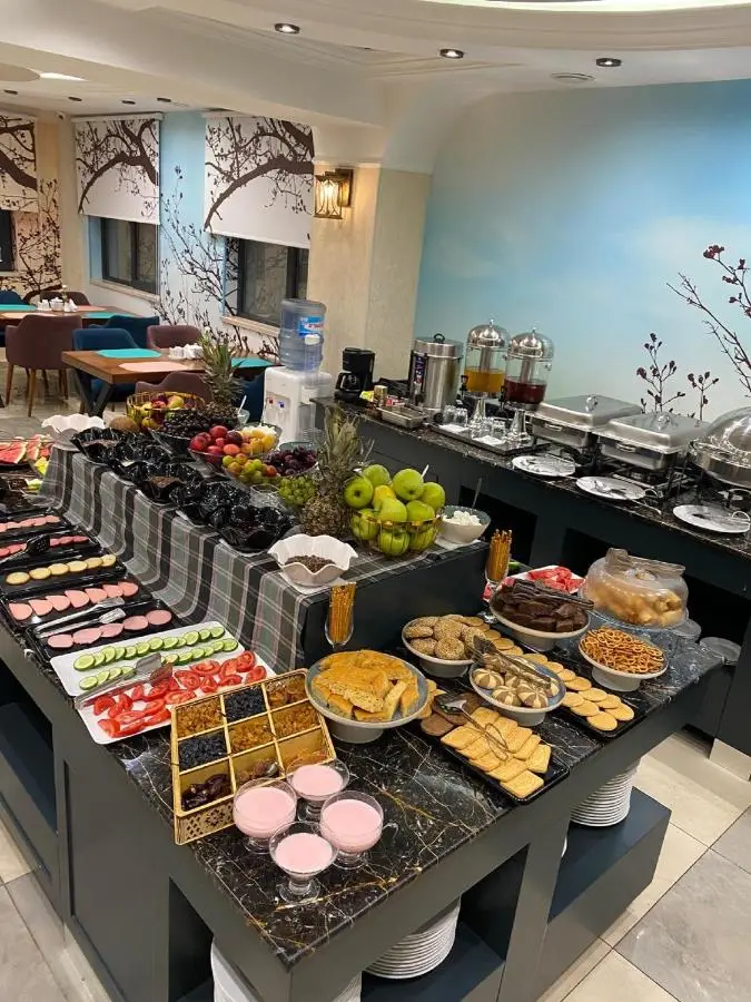 Essam Deluxe Hotel