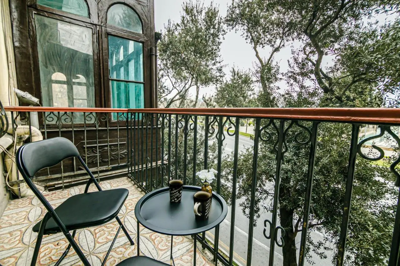 Fourseasons Apartment F1 Track & Sea View