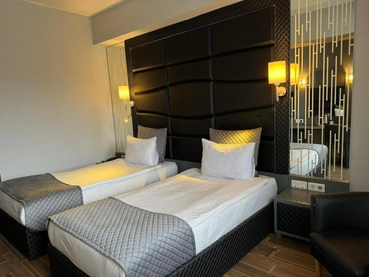 City One Hotel