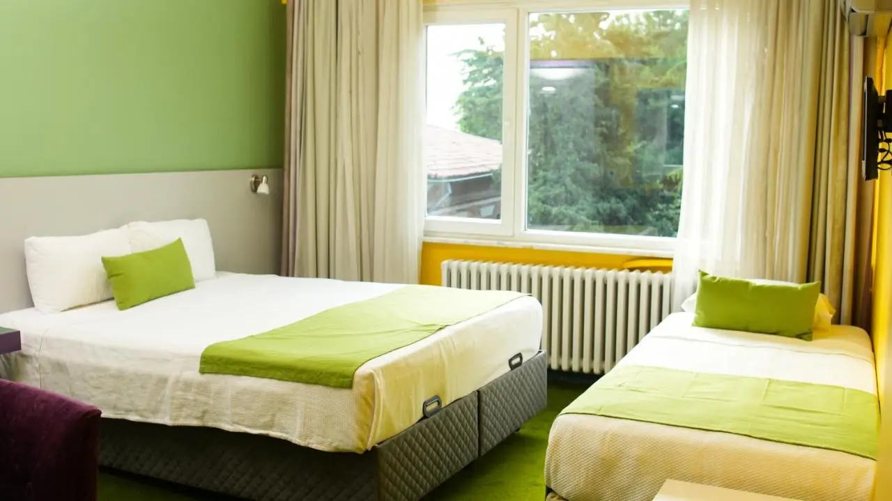 Mini Harem Hotel