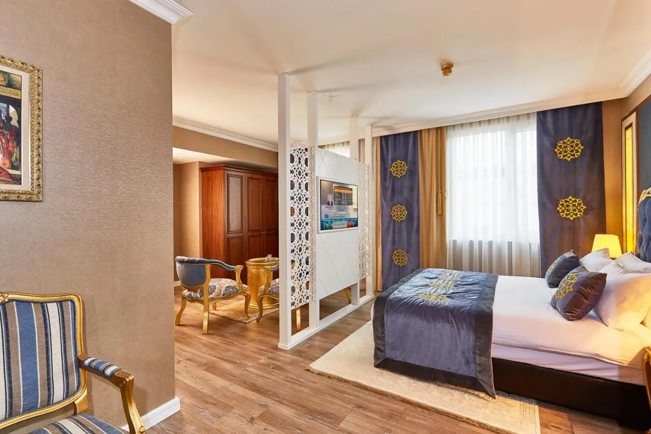 Seres Hotel Old City