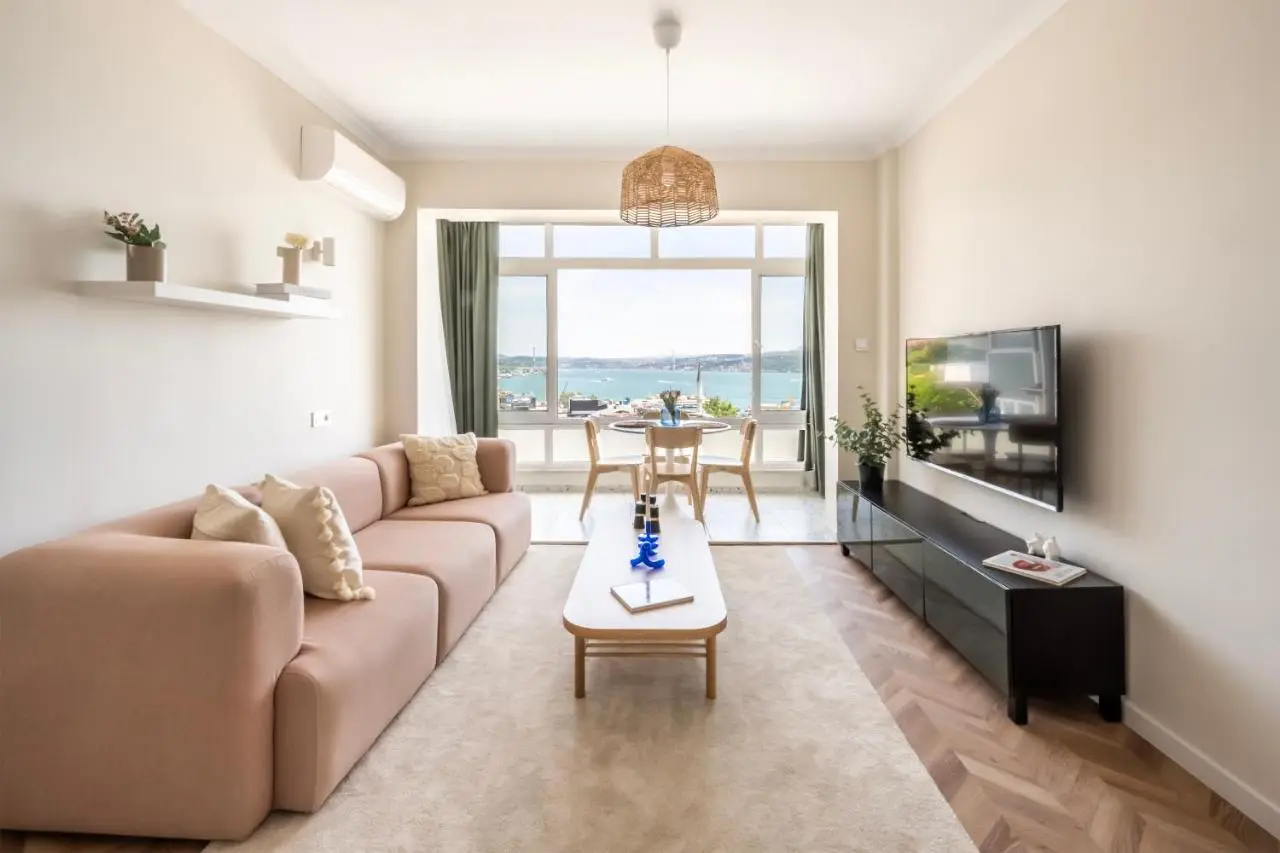 Stay Beyond the Bosphorus #6