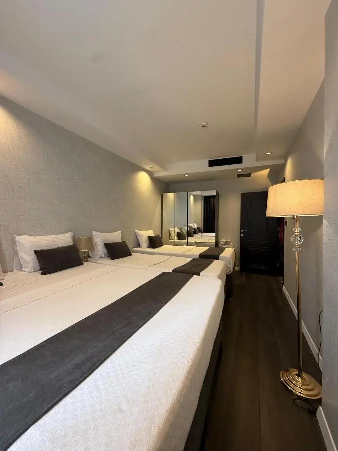 Grand Armada Hotel