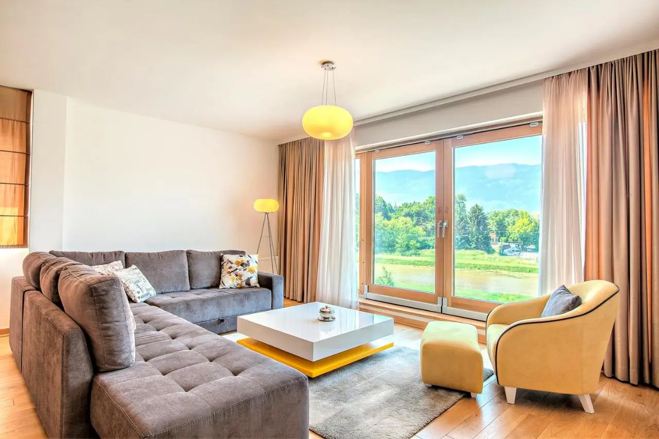 VIP Apartments