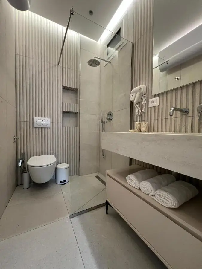 Noir luxury apartment