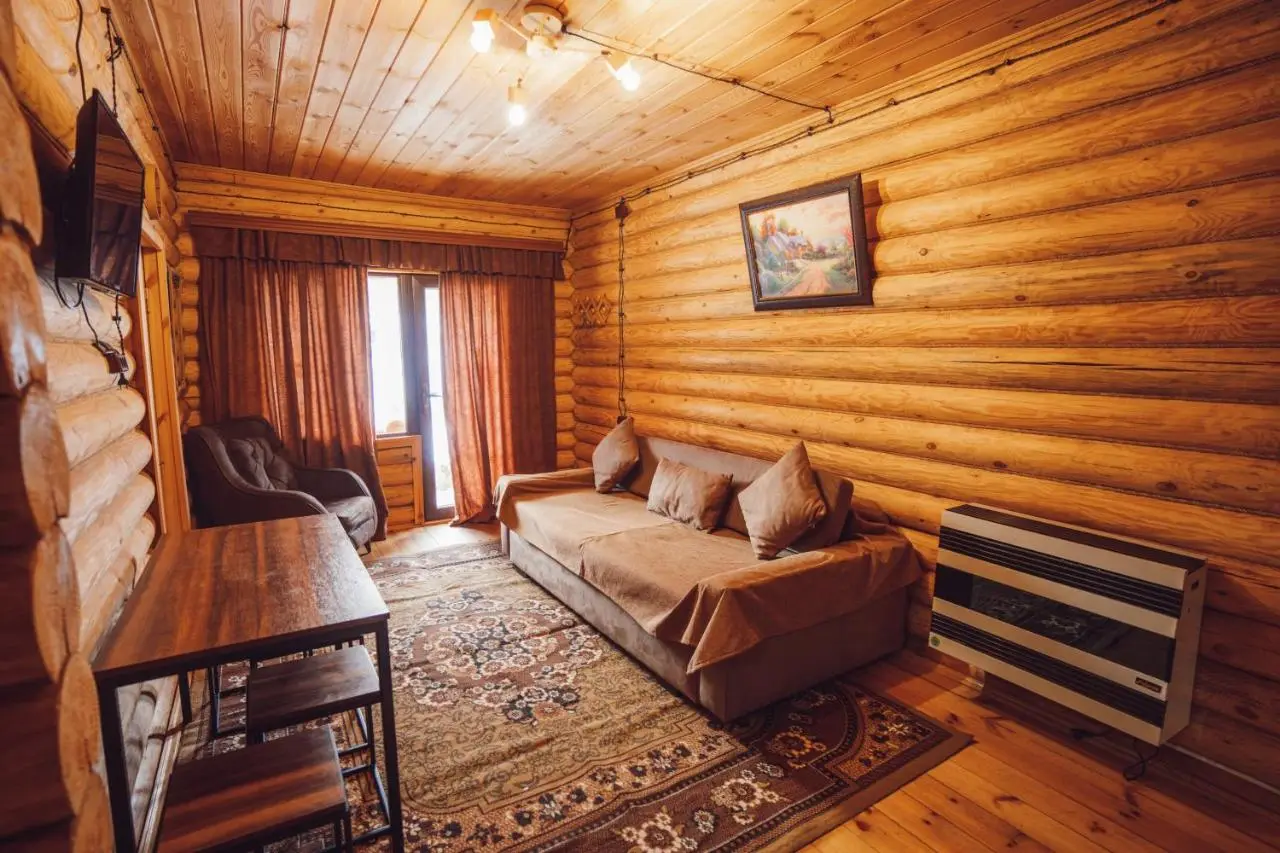 Kingswood Cabins Borjomi