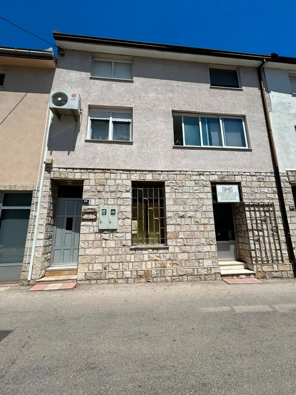 Apartments Boulevard
