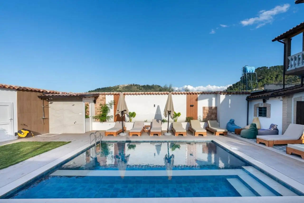 Villa Lejzo - Swimming Pool
