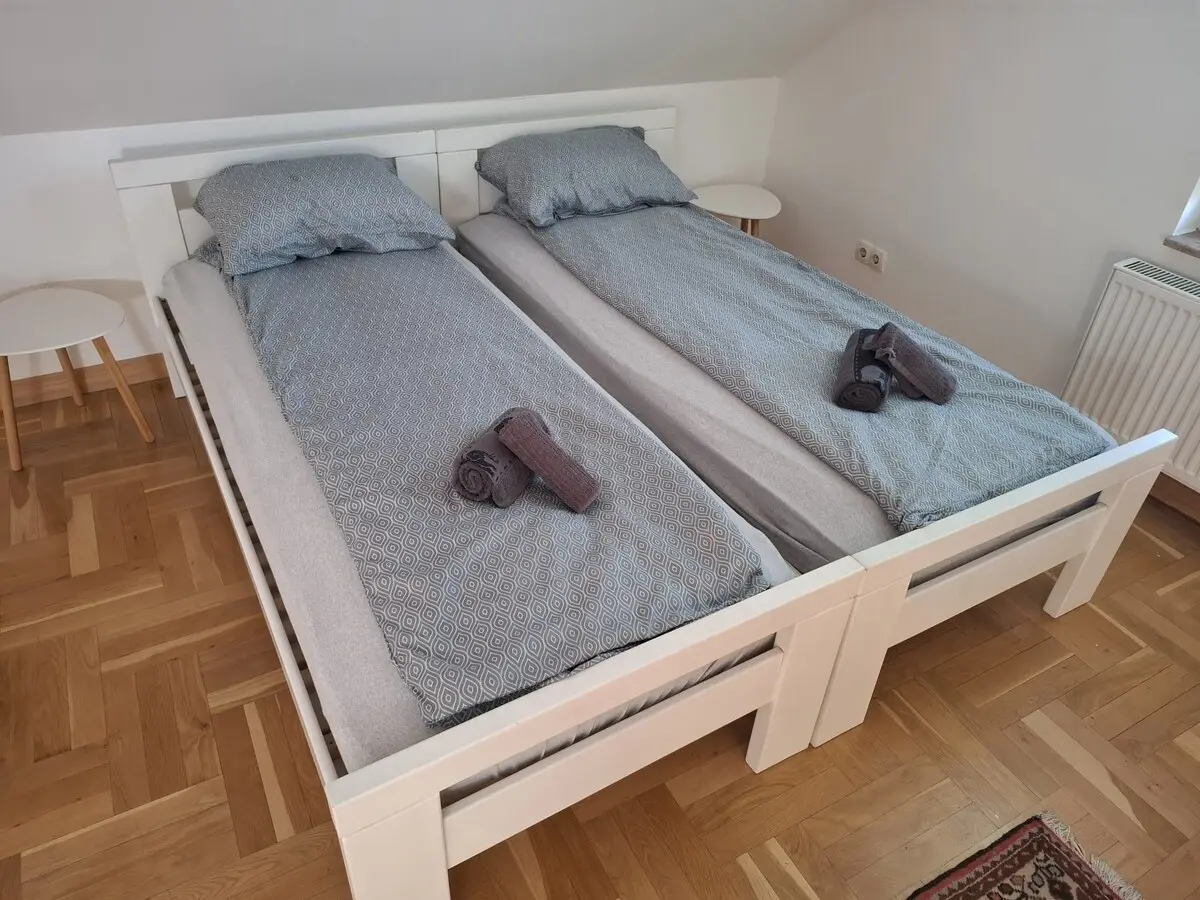 Superior 2   106m2 Apartment A/C free Parking