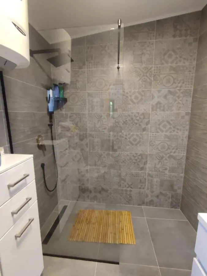 Sarajevo Hills-POOL&JACUZZI private garden Home-Near Old Town