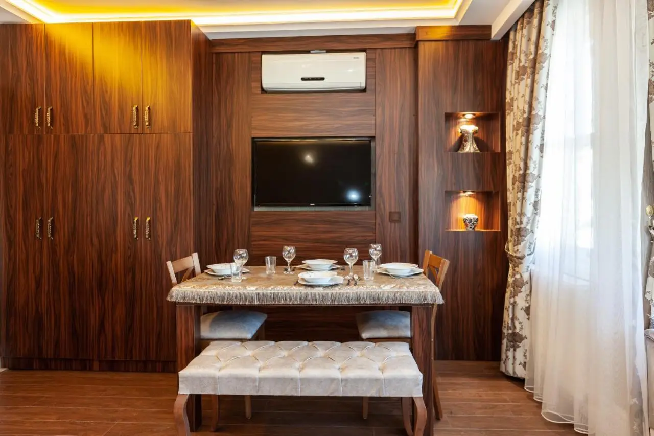 Rose Mansion by Otantik Suites