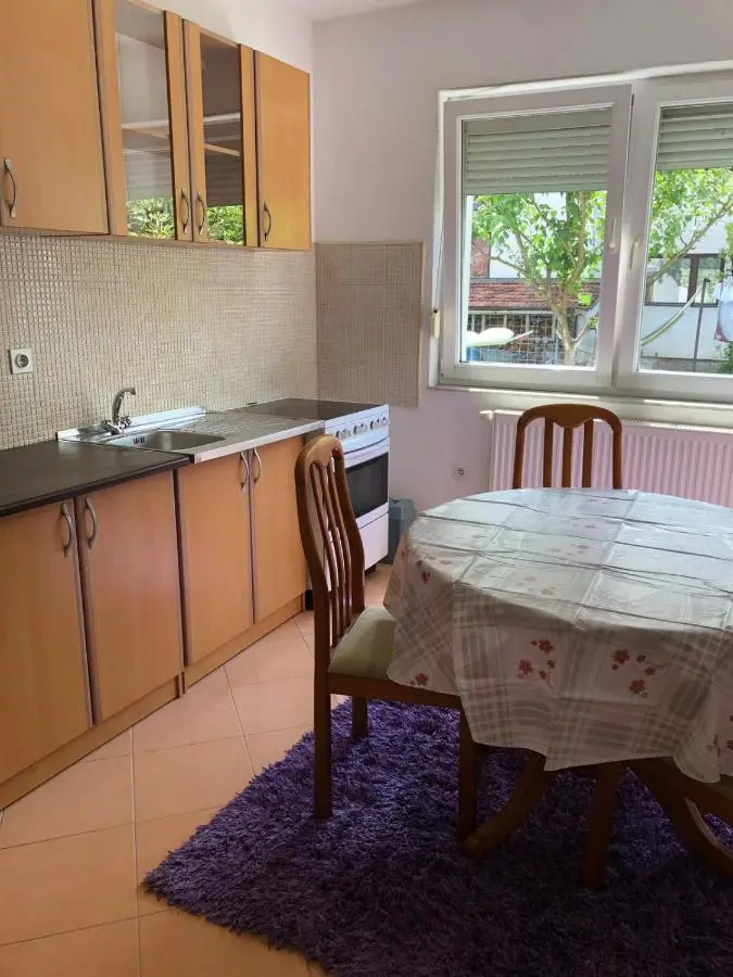 Ema's apartments