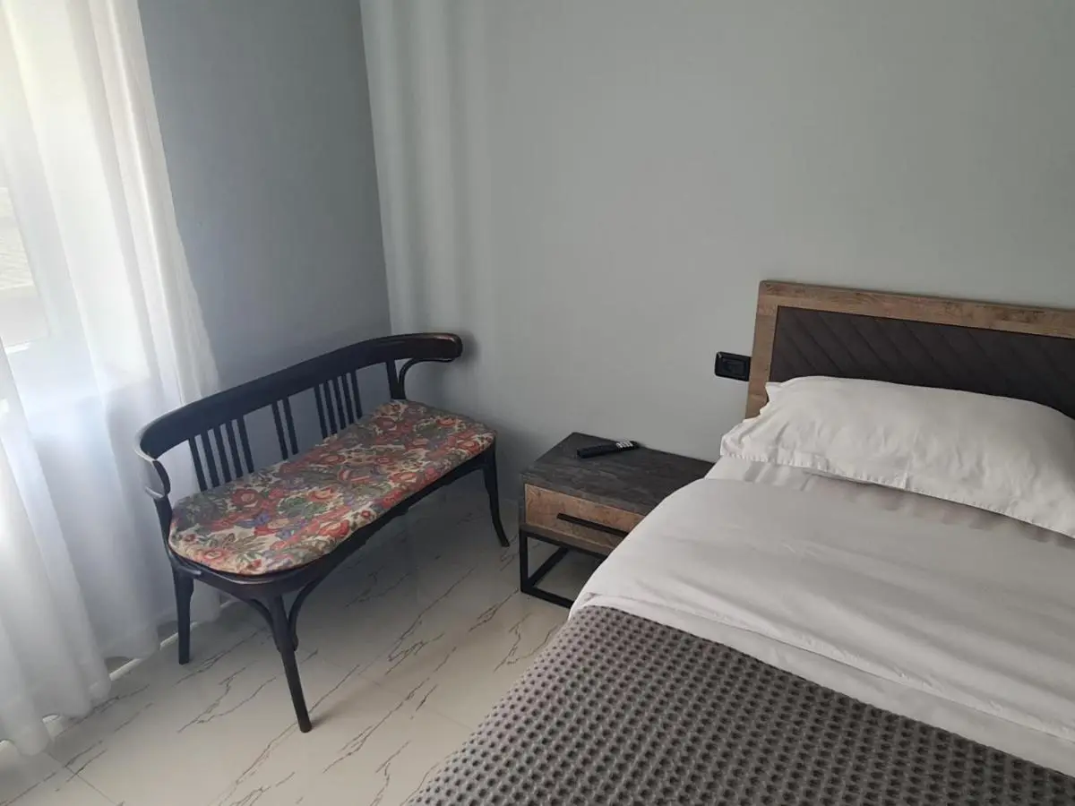 Edi's Apartments-Cozy stay in the center
