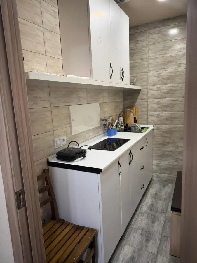 5 Rooms near 300 Aragveli metro station