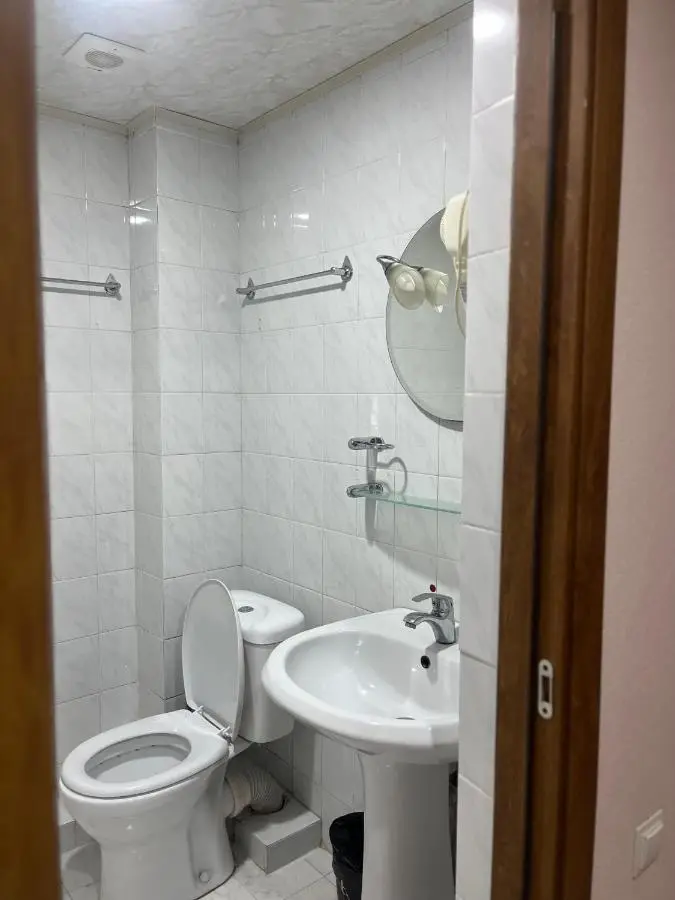 HOTEL L - Bakuri