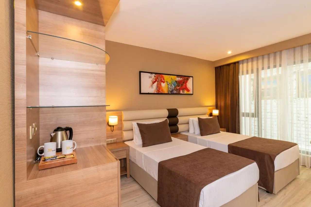 38 Hotel