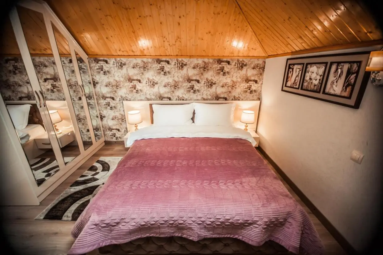 MUSMORE Boutique Hotel