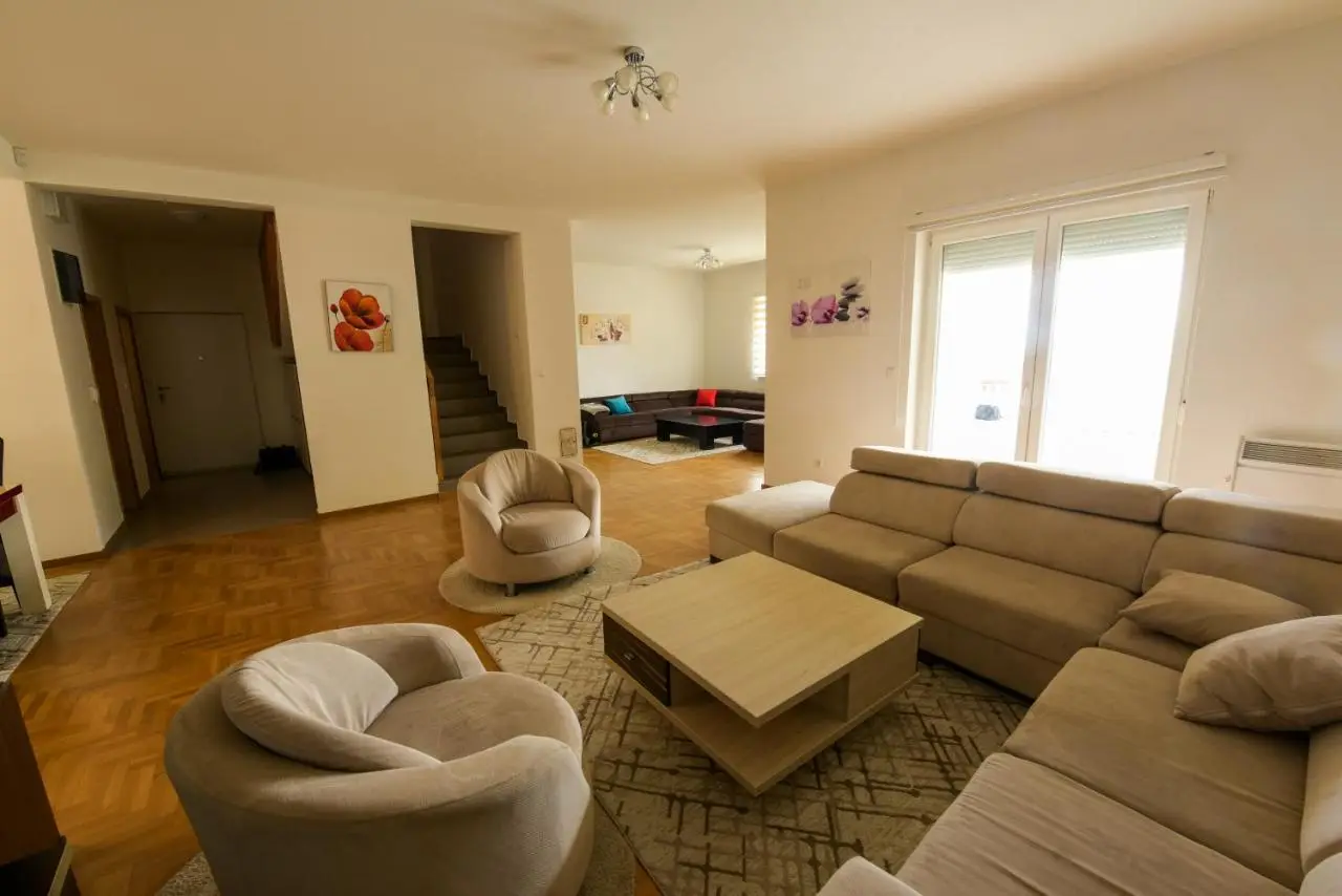 Villa Sarajevo 6