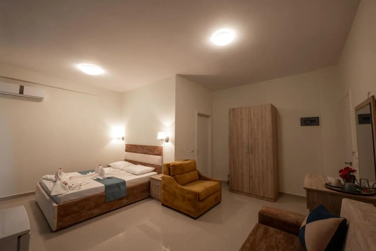 Golden Hotel