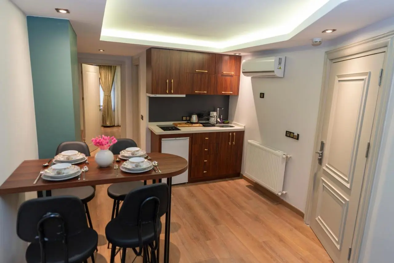 THE MUA LUXURY HOMEs