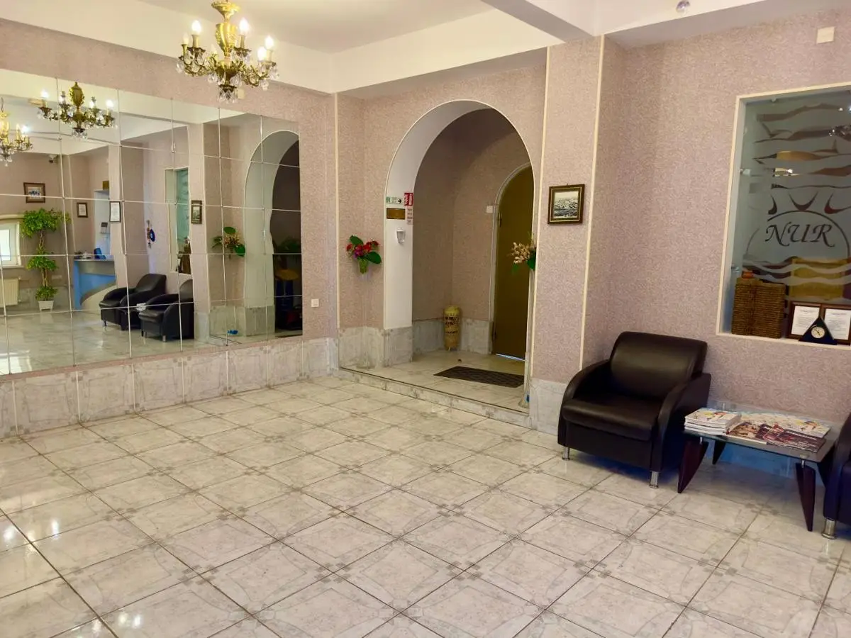 Nur Hotel & Terrace Cafe