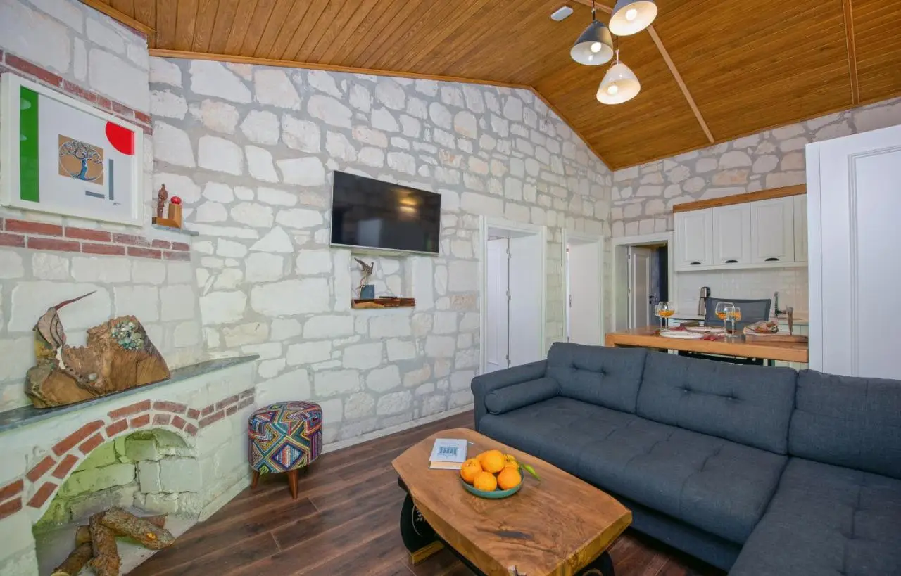 Yusalis Garden Hotel