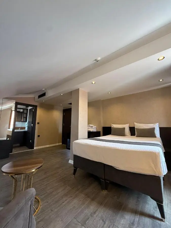 Grand Armada Hotel