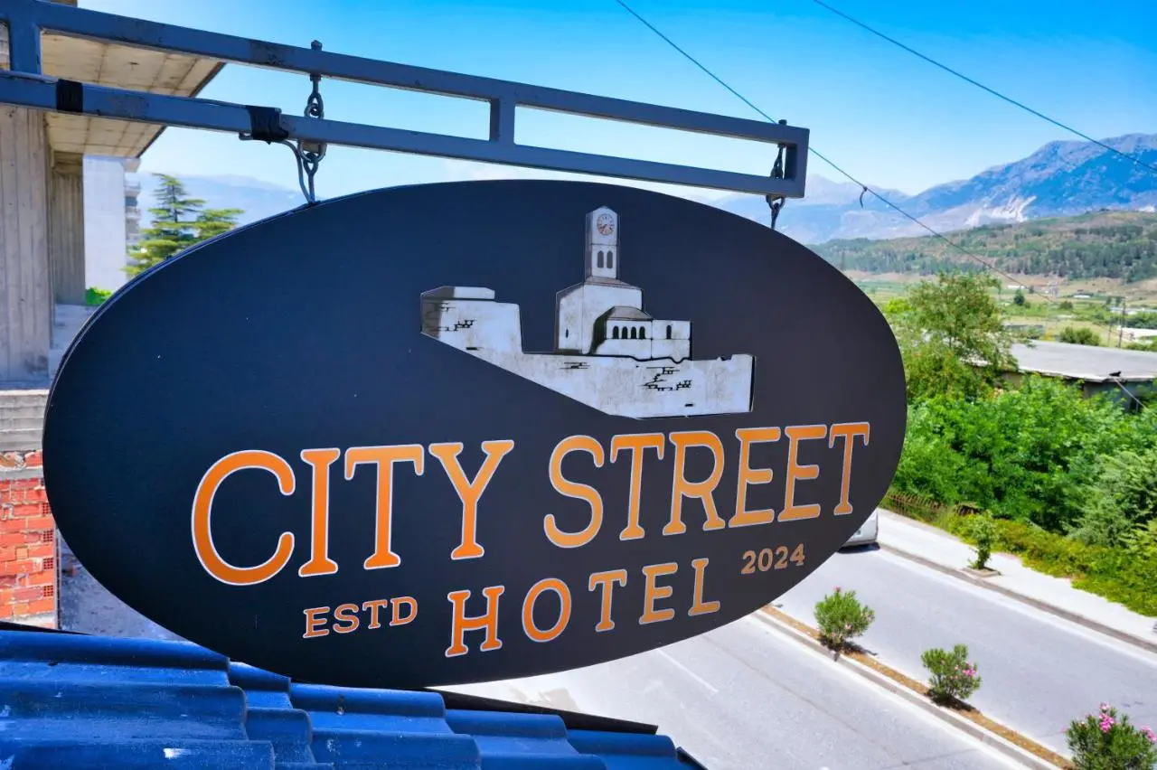 City Street Hotel