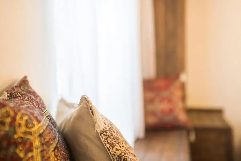 Beautiful 1 Br Apt. w/AC 400 meters Taksim Square